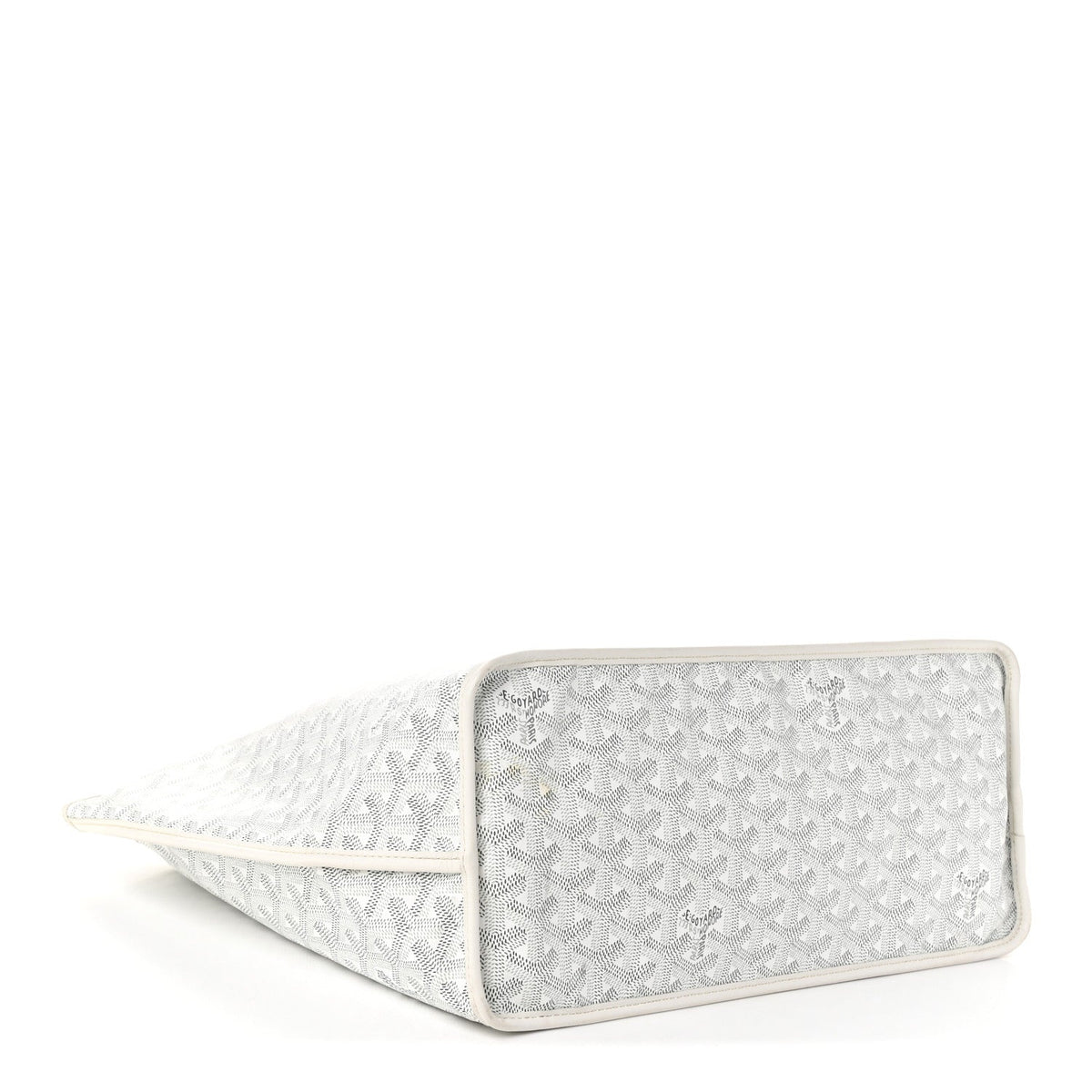 GOYARD Anjou PM Reversible Tote – White Chevron Canvas & Leather