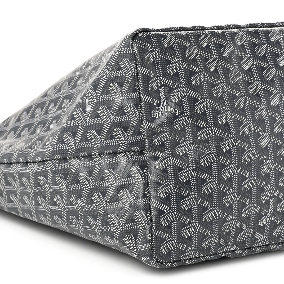 GOYARD Saint Louis GM Tote Bag – Grey Chevron Canvas & Leather Trim