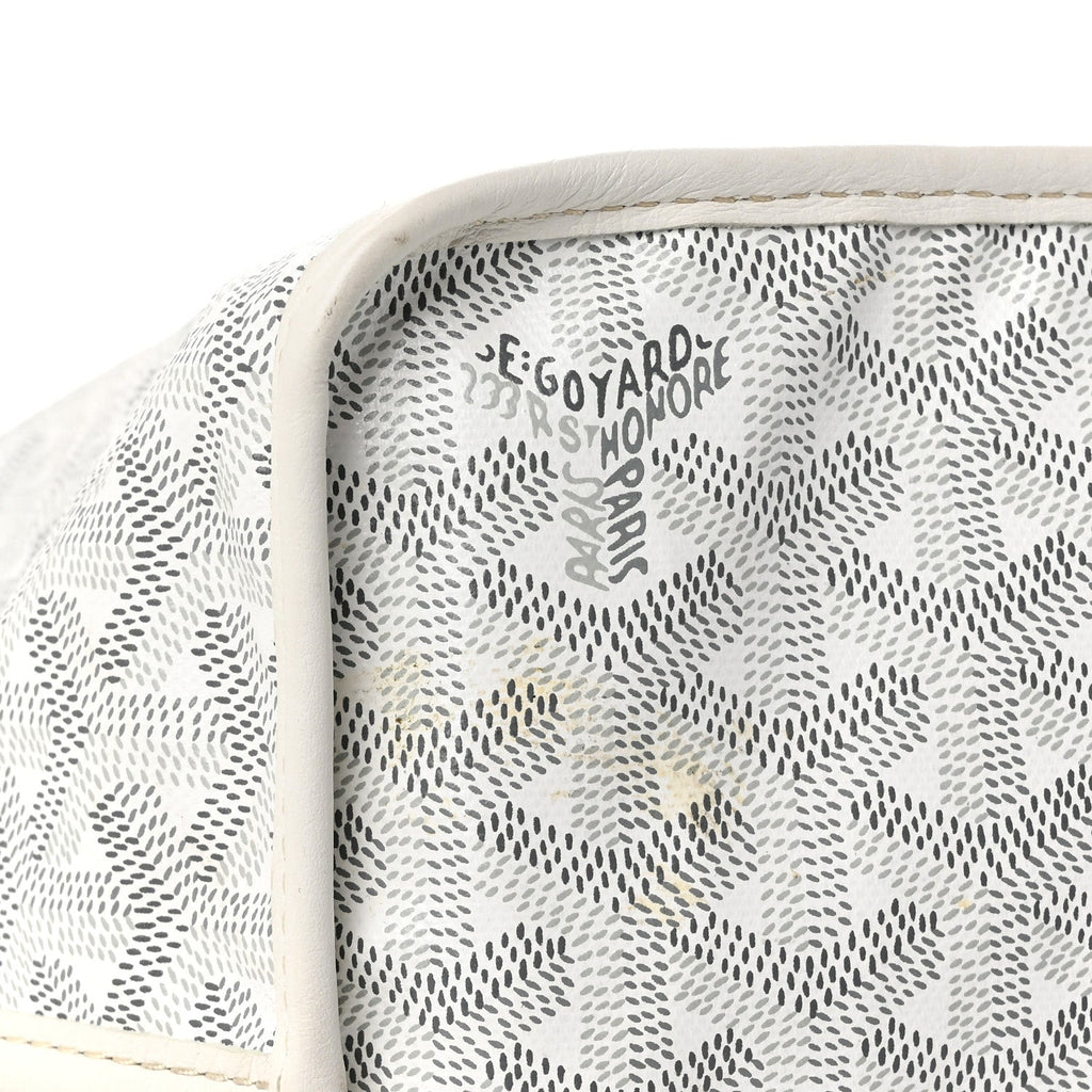 GOYARD Anjou PM Reversible Tote – White Chevron Canvas & Leather
