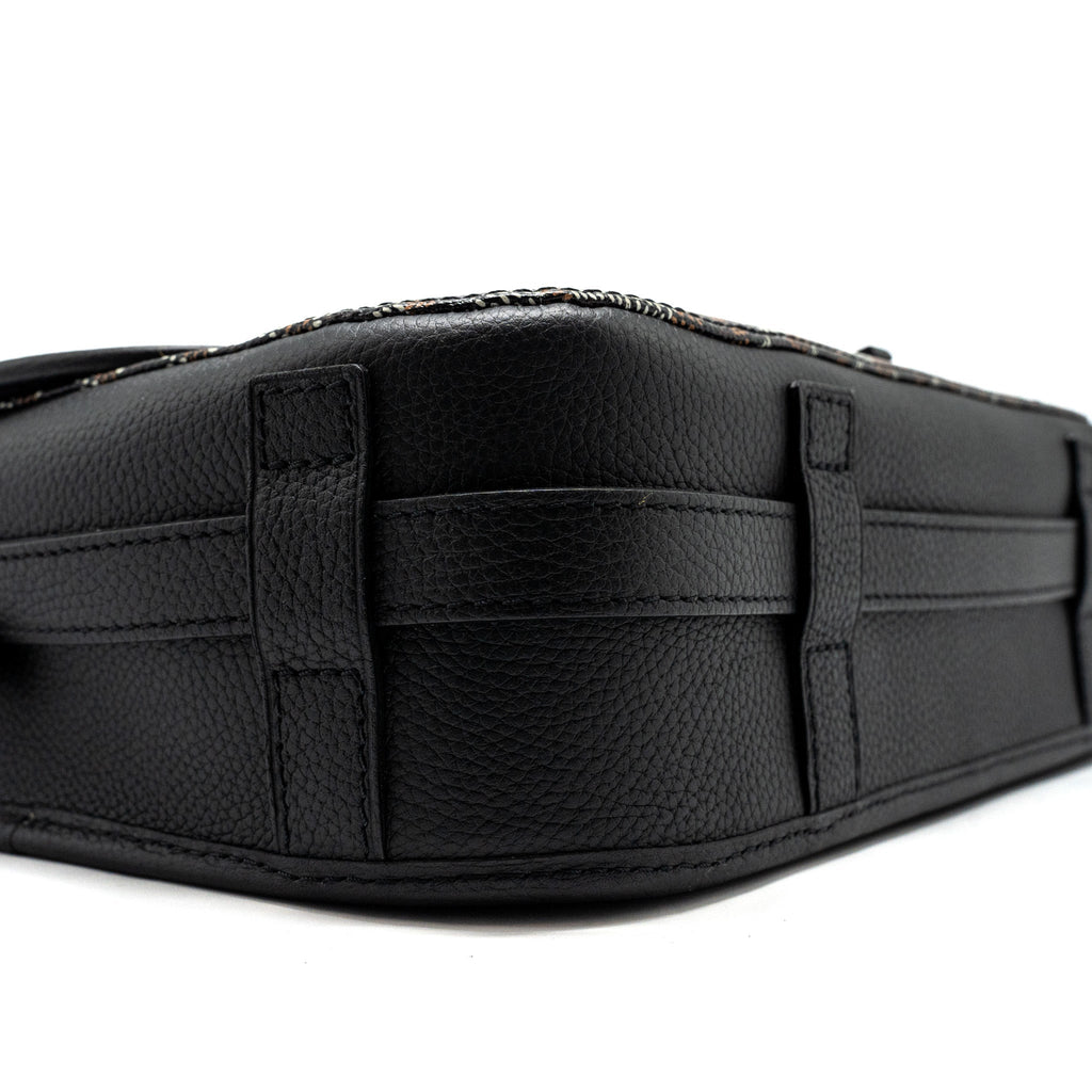 Goyard Belvedere MM Messenger Bag – Black Goyardine Canvas & Calfskin, Silver Hardware