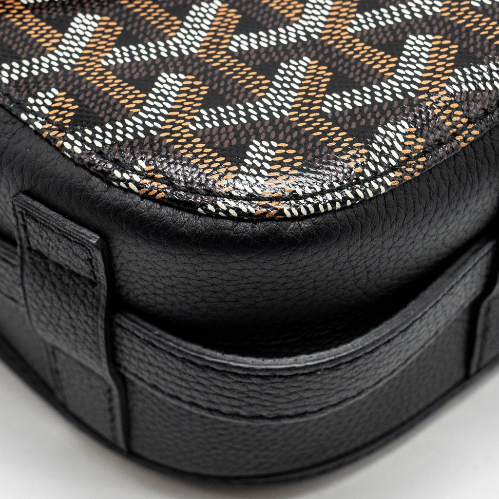 Goyard Belvedere MM Messenger Bag – Black Goyardine Canvas & Calfskin, Silver Hardware