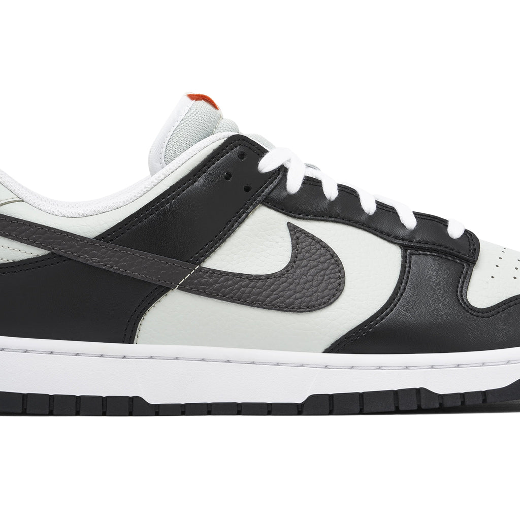 Nike Dunk Low GS Black Bright Mandarin Mini Swoosh Casual Sneakers FN7808-001
