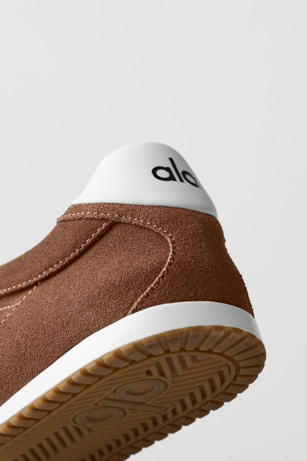 Alo Brown Retro Low-Top Sneakers with Gum Sole
