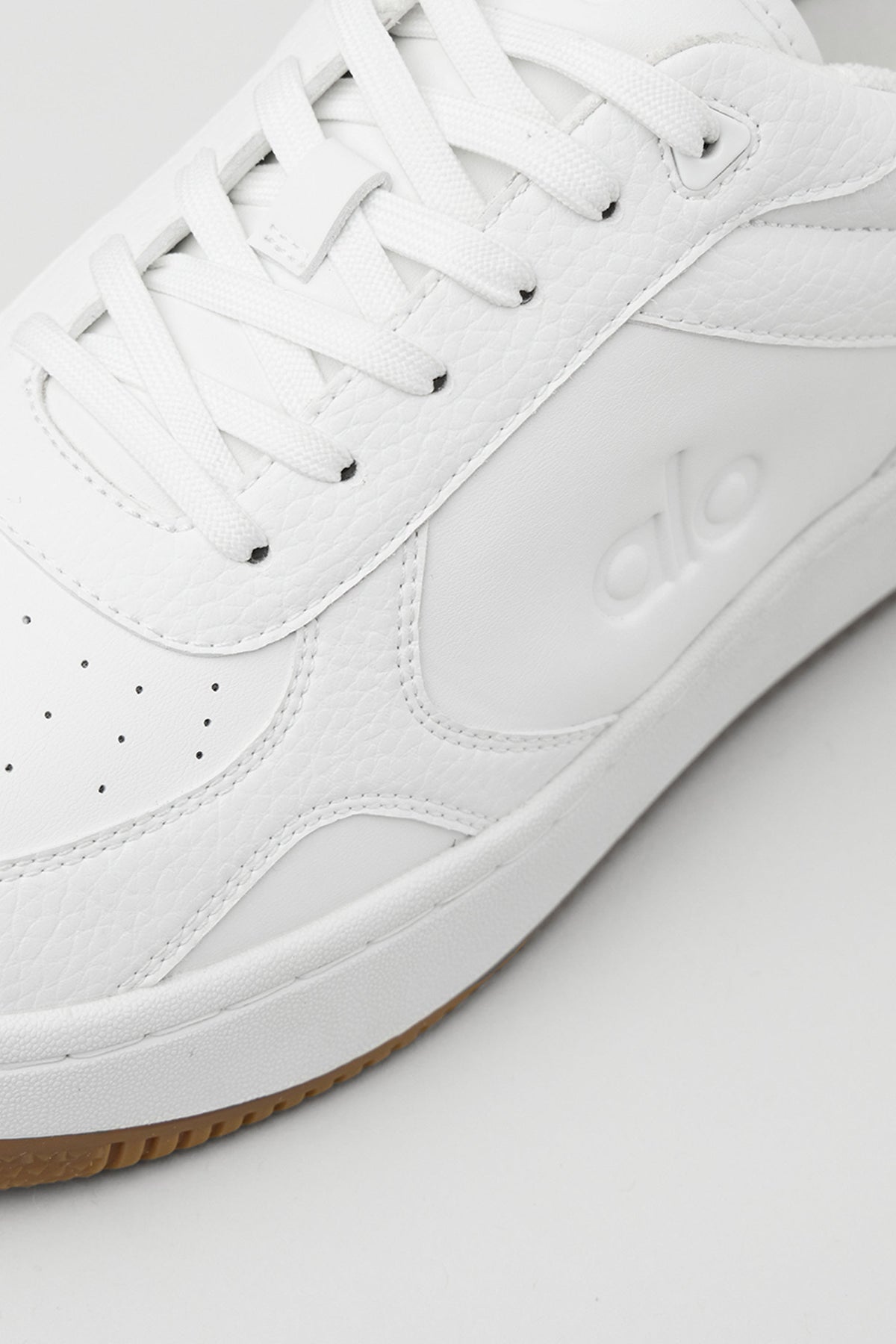 Alo White Low-Top Court Sneakers with Gum Sole